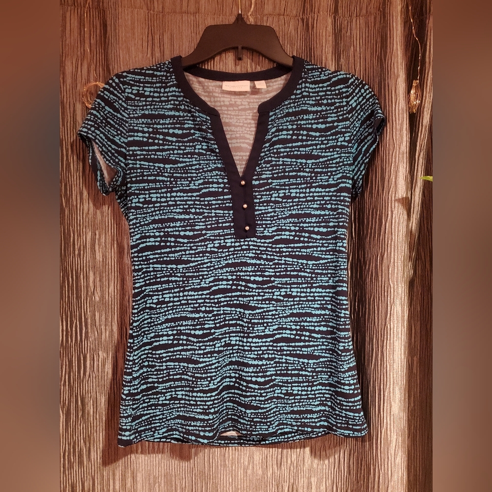 Short sleeve top